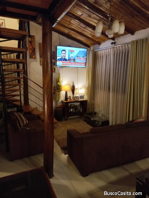 ALQUILO LINDA CASA EN CUSCOCON AMPLIO JARDIN