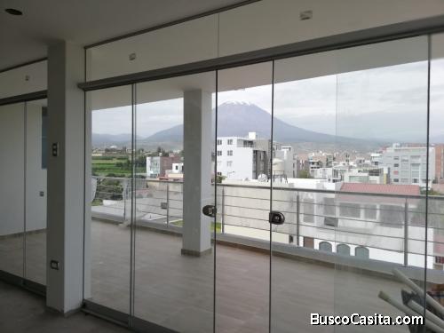 ESPECTACULAR DUPLEX DE LUJO EN LA MEJOR ZONA DE CAYMA DENTRO DE CONDOMINIO CERRADO