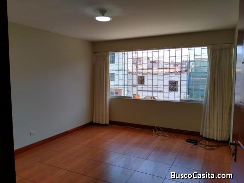 San Isidro Habitacion c.Baño  y cable para caballero 1 persona.