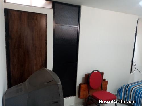 HABITACIÓN AMOBLADA EN SANTA CATALINA