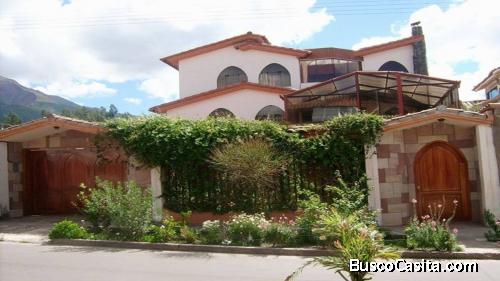 SE VENDE AMPLIA CASA DE 3 PISOS EN URB. COVIDUC – SAN SEBASTIAN