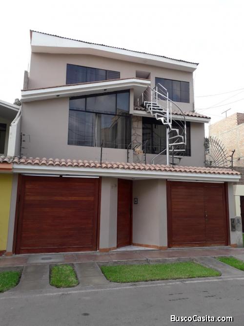 Ocasión vendo hermosa casa en ciudad de Ica