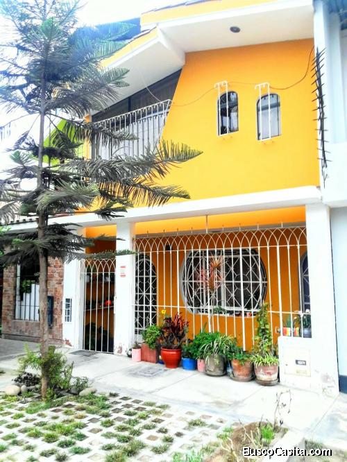 SE REMATA CASA DE 02 PISOS EN TABLADA - REF:CLUB ZONAL FLOR DE AMANCAES - VMT 