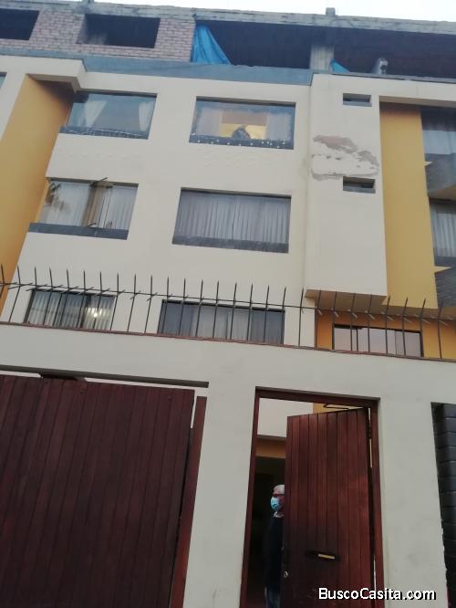 BUENA  OCASION  BUENA  UBICACION  DPTO  DE  66  M2  SANTIAGO  DE  SURCO