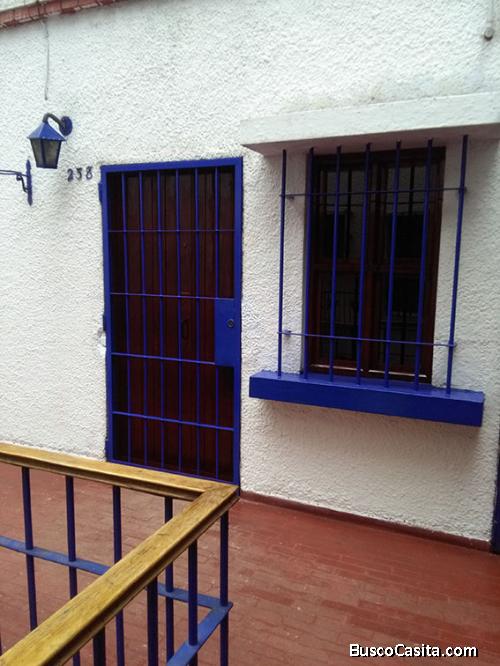 ALQUILO amplia habitación independiente MIRAFLORES