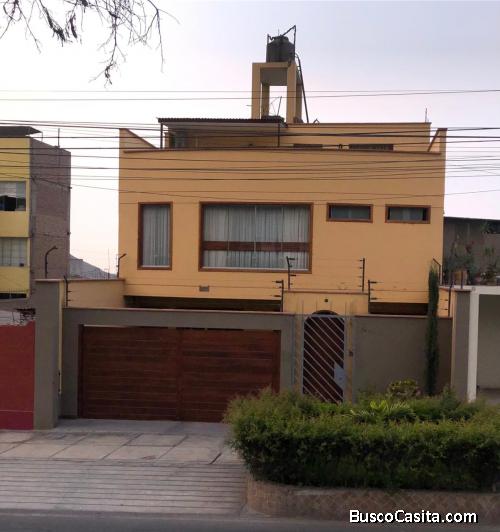 CASA EN VENTA - ID 209671
