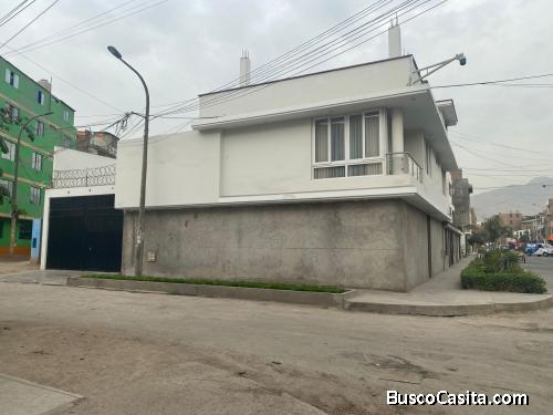 Se vende casa por viaje 
