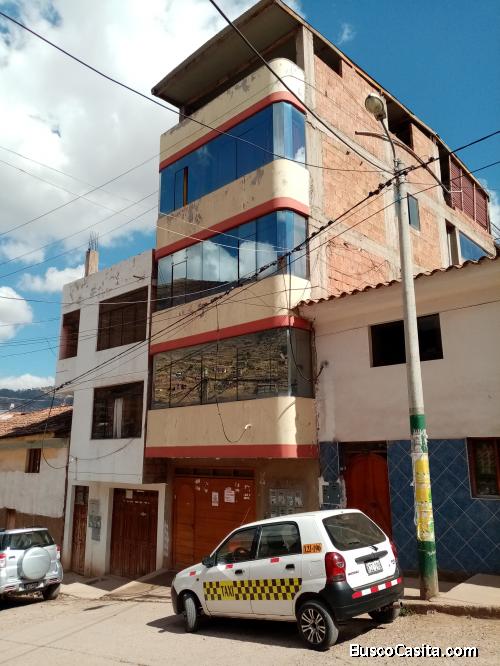 SE VENDE EDIFICIO CON 6 DEPARTAMENTOS CERCA AL OVALO PACHACUTEC - SANTIAGO