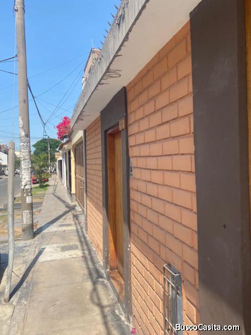 REMATE DE OCASION LINDA CASA 2 PISOS - LA MOLINA