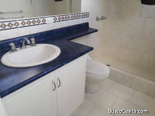 Alquilo departamento en La perla , Av. Haya de la torre 