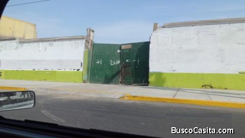 SE VENDE TERRENO DE TRES FRENTES EN EL CALLAO