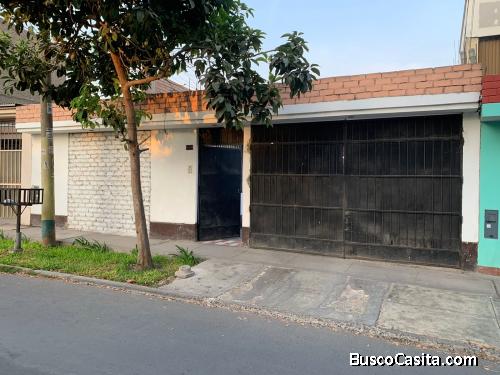  CASA EN VENTA - ID 1003994