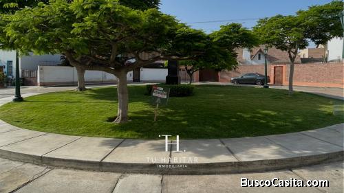 VENTA de Hermosa Casa como terreno 