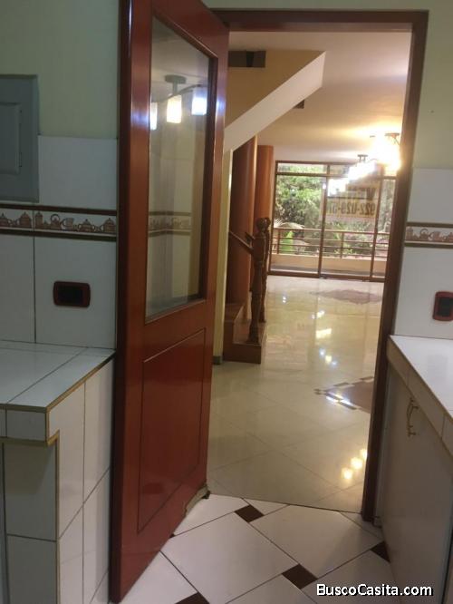ALQUILO LINDO Y AMPLIO DUPLEX EN CHOSICA