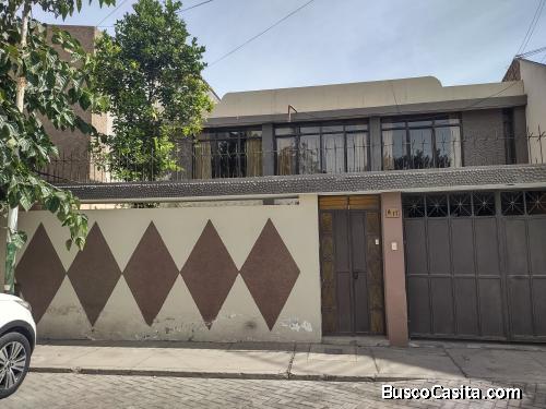 Venta de casa umacollo cerro colorado