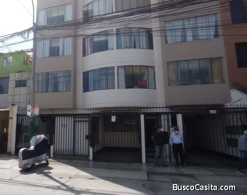 VENDO DEPARTAMENTO EN MAGDALENA DEL MAR