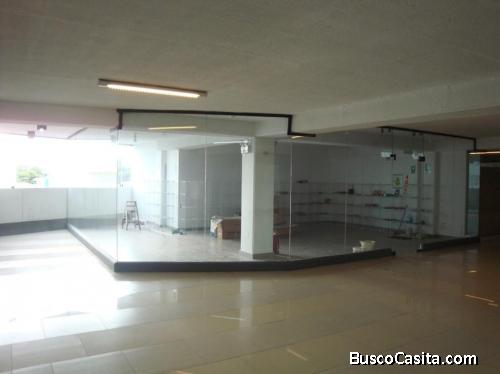 Venta de Local / Tienda en Centro Comercial Caminos del Inca, Chacarilla