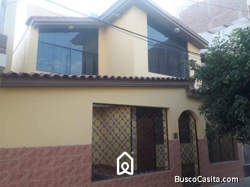 Venta de Casa en Urbanización Federico Villarreal 