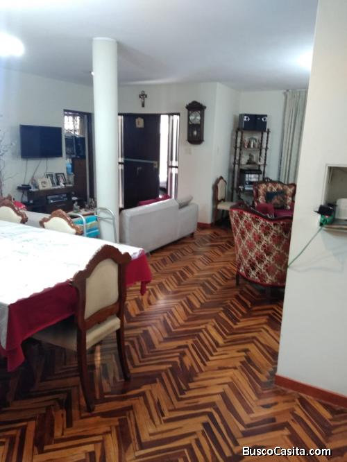 SE VENDE HERMOSO 1ER PISO  PISCINA BELLAVISTA LIMITE SAN MIGUEL 