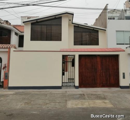 Venta de Casa en Urb. La Ensenada - La Molina