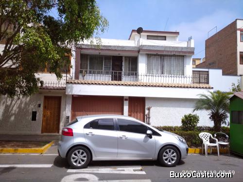 SE VENDE CASA EN CHORRILLOS
