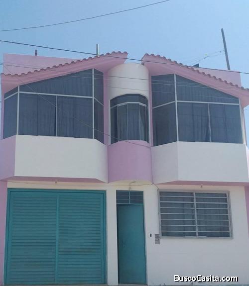DE OCASION VENDO BONITA CASA con piscina 