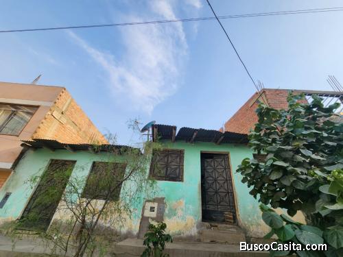 VENTA DE CASA EN ATE RAMIRO PRIALE