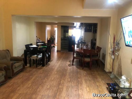 VENDO CASA DE 3 PISOS EN VILLA MARIA TRIUNFO NUEVA ESPERANZA 