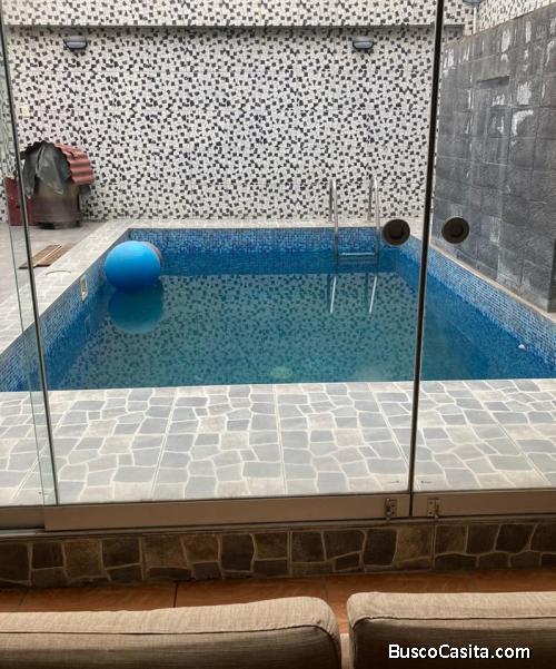 VENDO LINDA CASA DE 3 PISOS VILLA MARIA DEL TRIUNFO NUEVA ESPERANZA 
