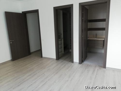 Alquiler de departamento en La perla , Av. Haya de la torre 