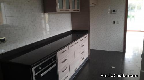 Alquiler de departamento en San Luis, Av. la rosa toro