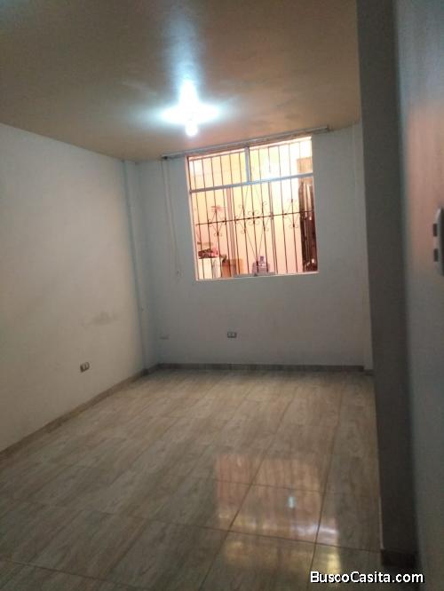 VENDO AMPLIA CASA EN TINGUIÑA, ICA
