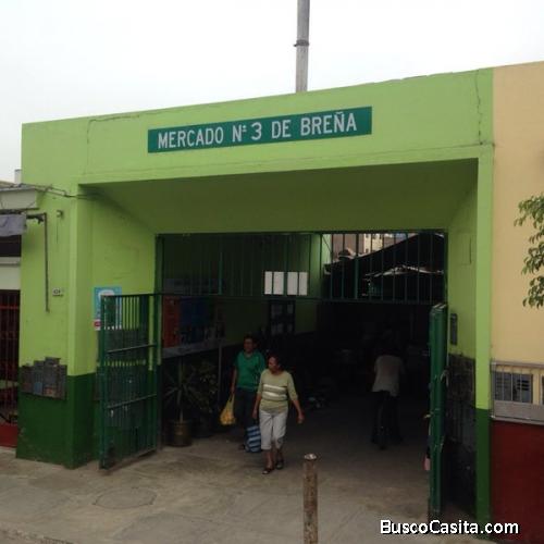 Venta de puesto de 2 pisos en Mercado N° 3 de Breña 