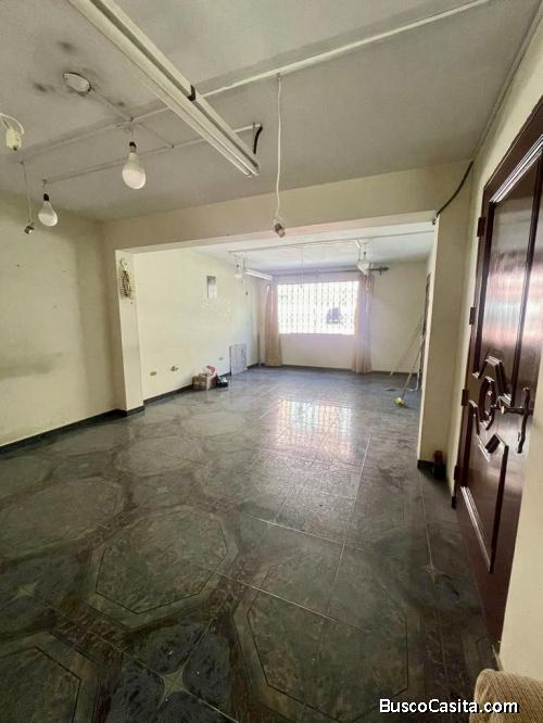 Alquilo amplio cómodo y céntrico departamento familiar  SMP
