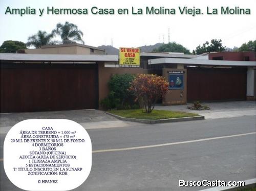 VENDO CASA EN LA MOLINA. URB. LA MOLINA VIEJA. CALLE LOS JACARANDAS 146. A.T= 1000M2 A.C= 478M2 4DOR