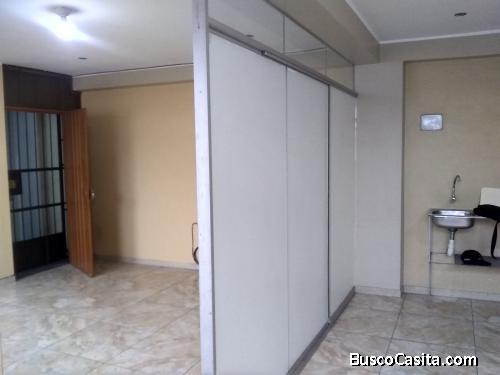 Alquiler de departamento -  AV. GIRALDEZ 606 - TERCER PISO - VENTANAS HACIA AV. GIRALDEZ