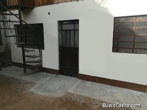 Se alquila casa en la entrada a los girasoles
