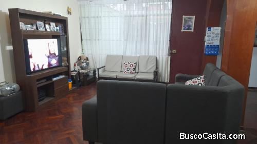 VENDO CASA CALLE LONDRES SAN MIGUEL 