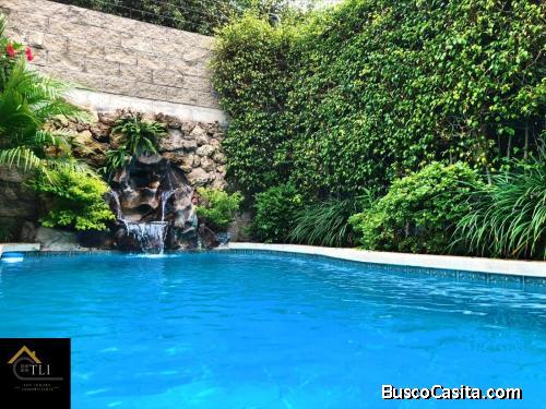 ELEGANTE CONDOMINIO CON PARQUE PRIVADO EN SU INTERIOR