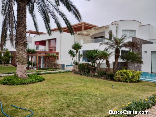 Condominio Lobo Blanco, linda casa de Playa en tercera fila 250m2