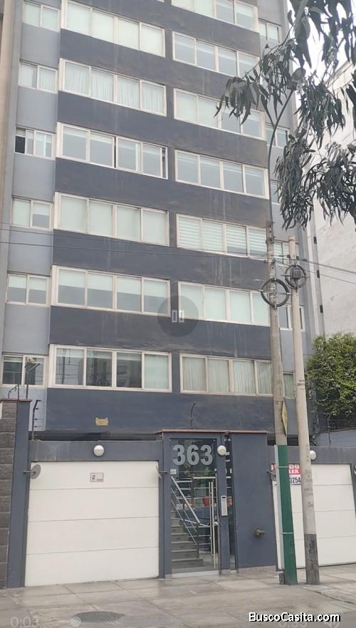 Vendo dpto. en Surco, 2 cocheras, ascensor, vista exterior