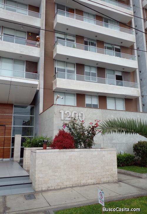 OCASIÓN POR VIAJE VENDO DEPARTAMENTO EN LA AV. COSTANERA, SAN MIGUEL, FRENTE AL MAR, CONDOMINIO “CON