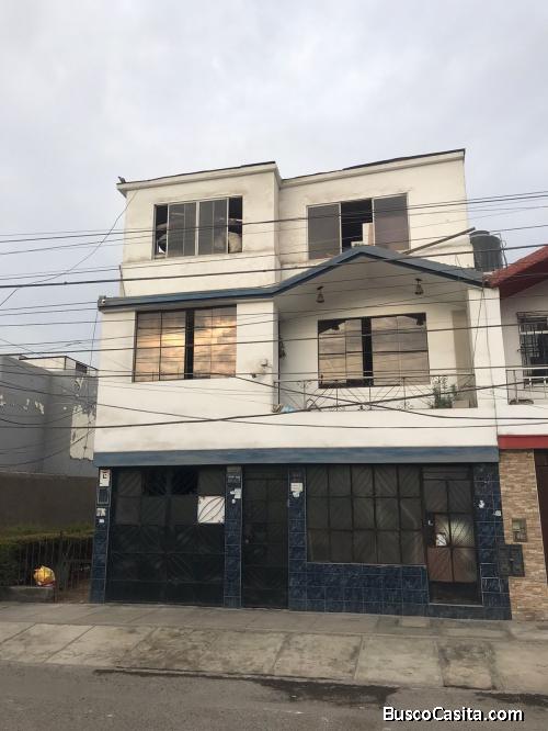 VENTA DE CASA EN LOS OLIVOS 
