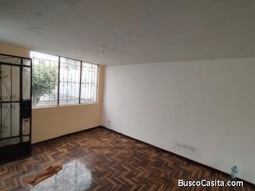 Vendo casa de 2 pisos en Urb, Las Palmeras - Los Olivos