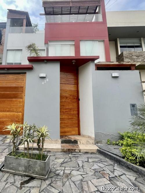 VENDO HERMOSA CASA AMOBLADA EN EL SOL DE LA MOLINA CALLE MIAMI