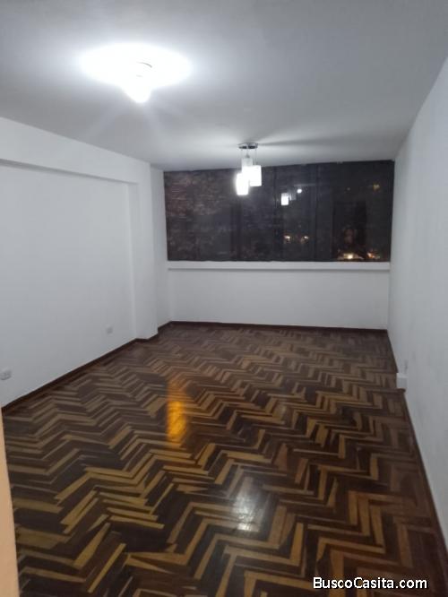 Alquiler de Departameno Zona centrica cerca al ovalo Higuereta