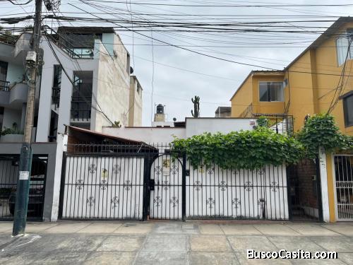CASA PARA REMODELAR EN VENTA COMO TERRENO -SURCO