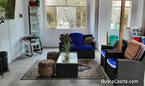 VENDO CASA DE 2 DPTOS + LOCAL COMERCIAL ÑAÑA