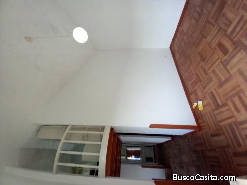 VENDO DEPARTAMENTO RENOVADO