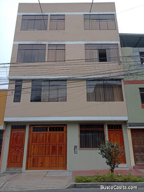 VENDO CASA DE 5 PISOS - 4 PISOS CONSTRUIDOS Y AZOTEA